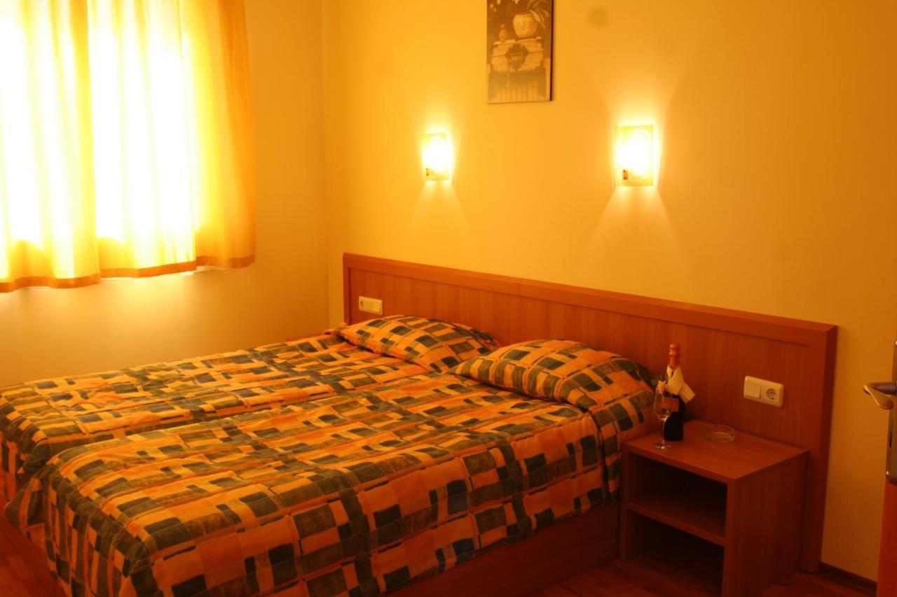 Joya Park Apartments Golden Sands Luaran gambar