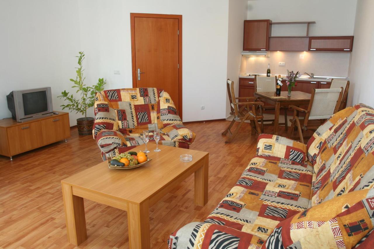 Joya Park Apartments Golden Sands Luaran gambar