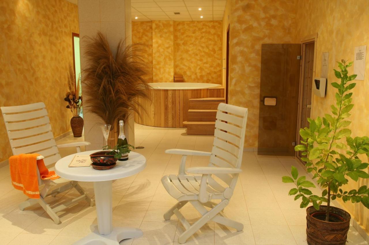 Joya Park Apartments Golden Sands Luaran gambar