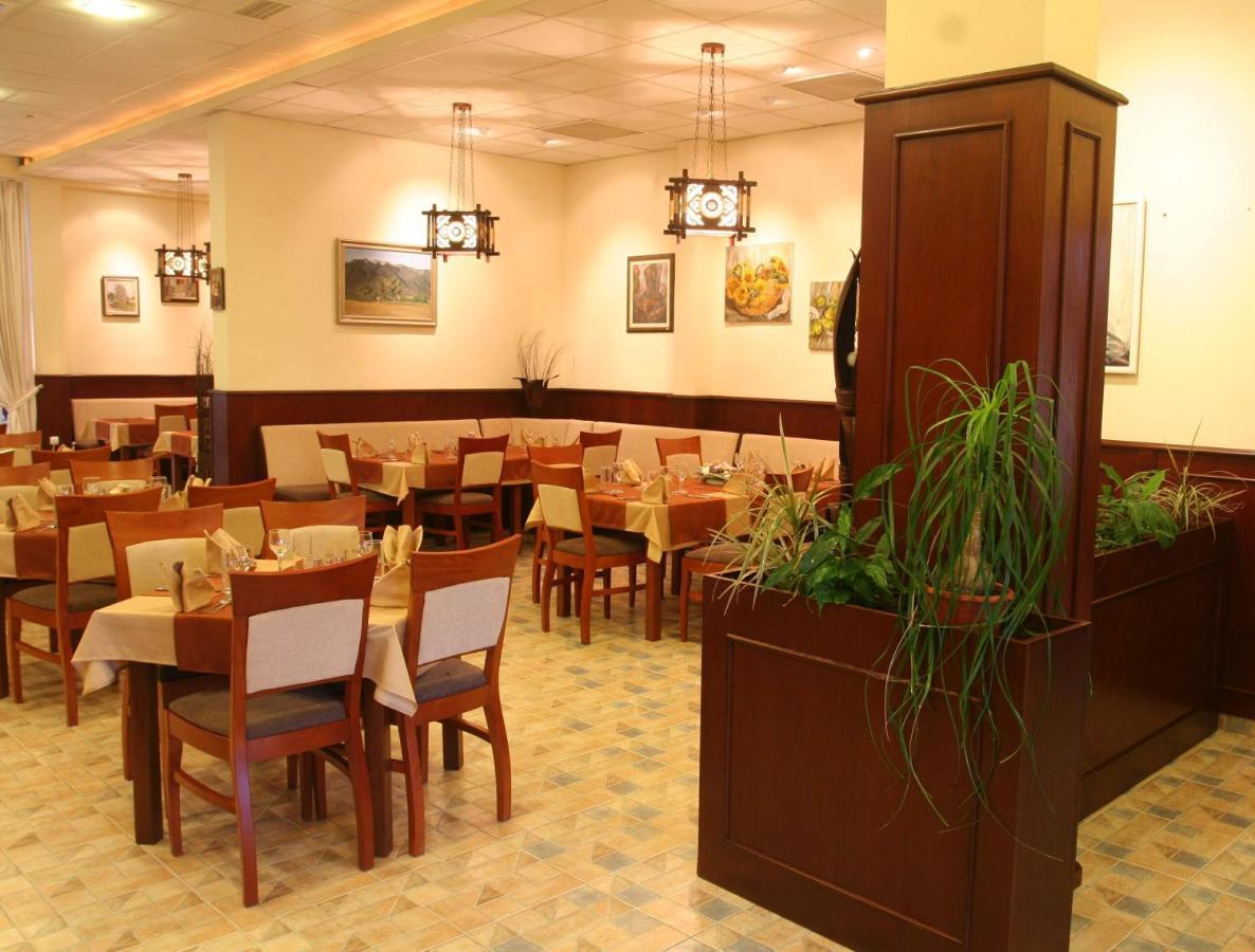 Joya Park Apartments Golden Sands Luaran gambar